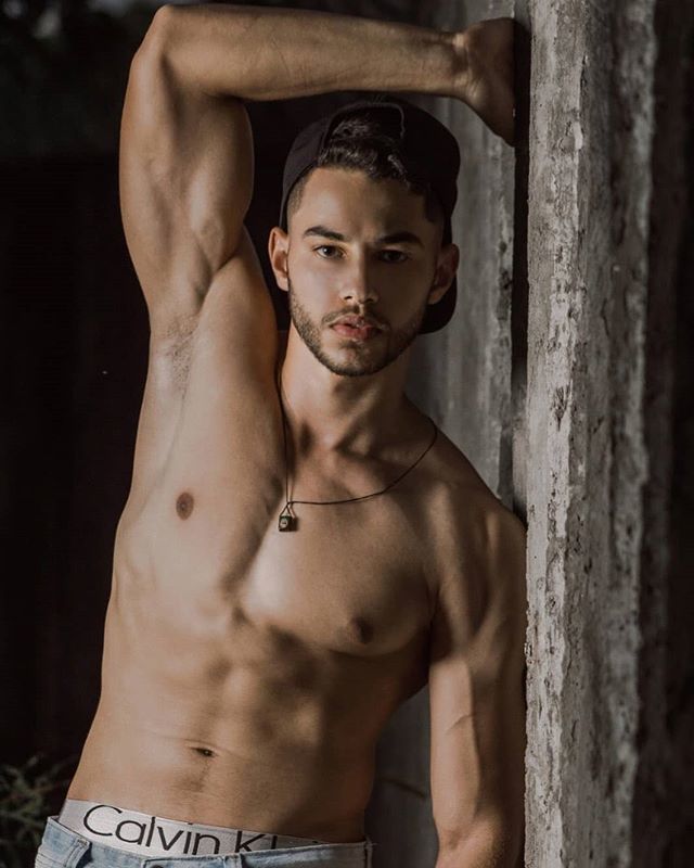 Intermodelo's tweet photo. @raylanderaraujo_fotografia - Just be!
Model: @hugomutte
Photo: @raylander_ .
.
.
#intermodelo #belezanatural #natureza #nature #photooftheday #man #muscle #bodybuilding #monster #gym - #regrann https://t.co/q8AnCb95g8 https://t.co/n4BLCD3nqv