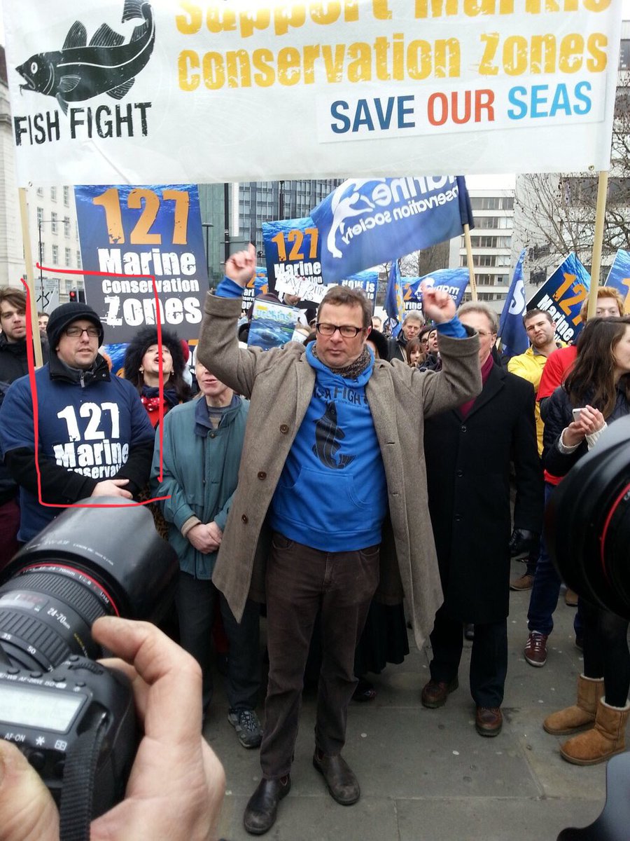 Good luck to ⁦<a href="/HughFW/">Hugh Fearnley-Whittingstall</a>⁩ and his #WarOnPlastic Joined him a few years ago at a demo in Westminster ⁦<a href="/FishFightCrew/">The Fish Fight Crew</a>⁩ true ambassador to the cause 👏👏👏