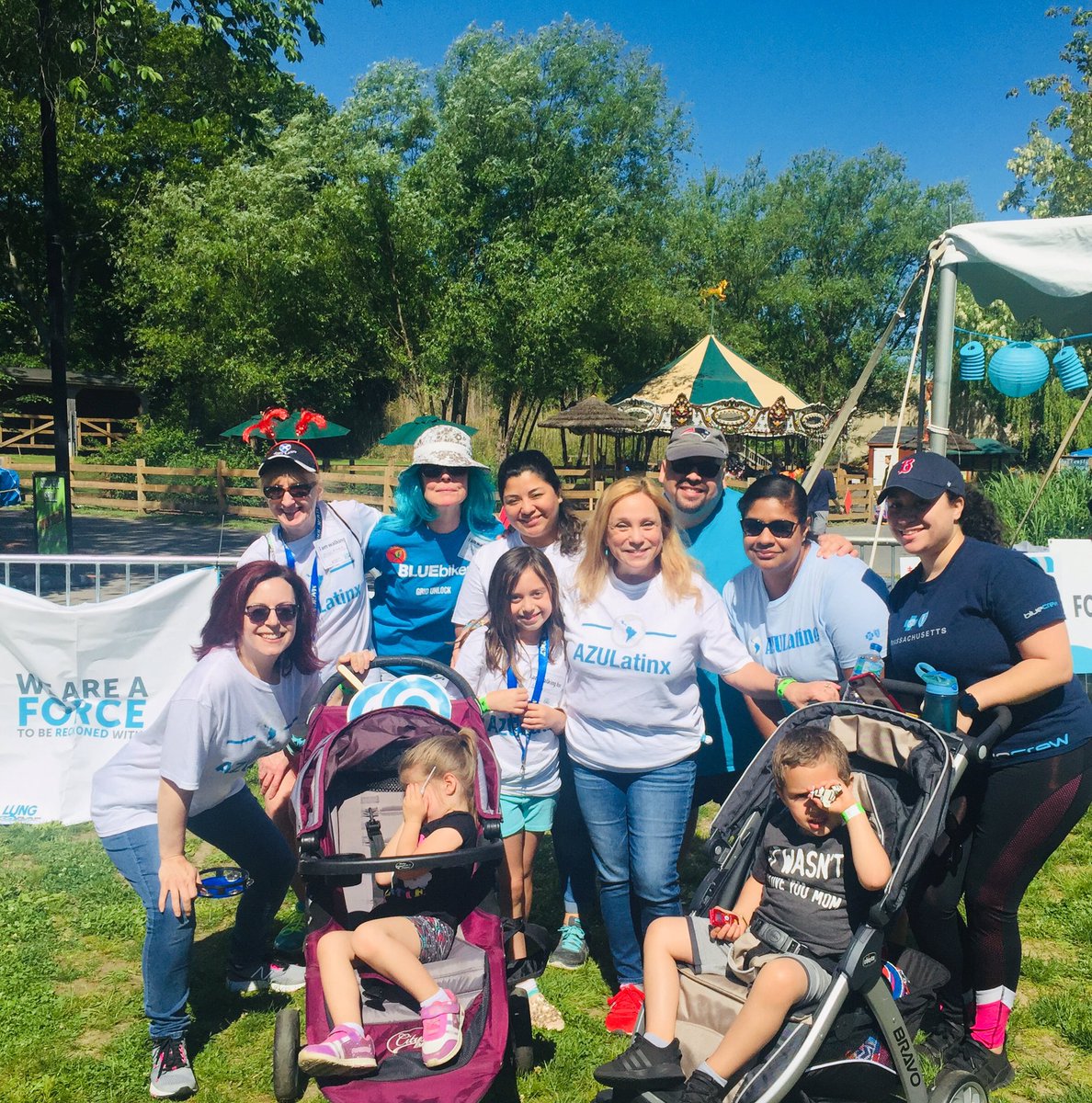 b143143's tweet photo. This past Saturday BCBSMA  #AZULatinx #LungForceWalk team walked to raise awareness &amp; funds to defeat lung cancer and raise our voices for lung health.  @BCBSMAcareers @BCBSMA https://t.co/CA6UOBoSXs