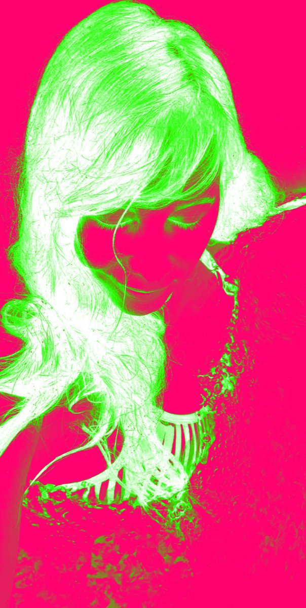RandiRandia1's tweet photo. #snapchatfilter #ArtistOnTwitter #artworkd #digitalart #me #photo https://t.co/cvZtbWA8X1