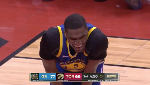 BR_NBA's tweet photo. Respect to Looney.

Dude is battling. https://t.co/NDKqLF8JHK