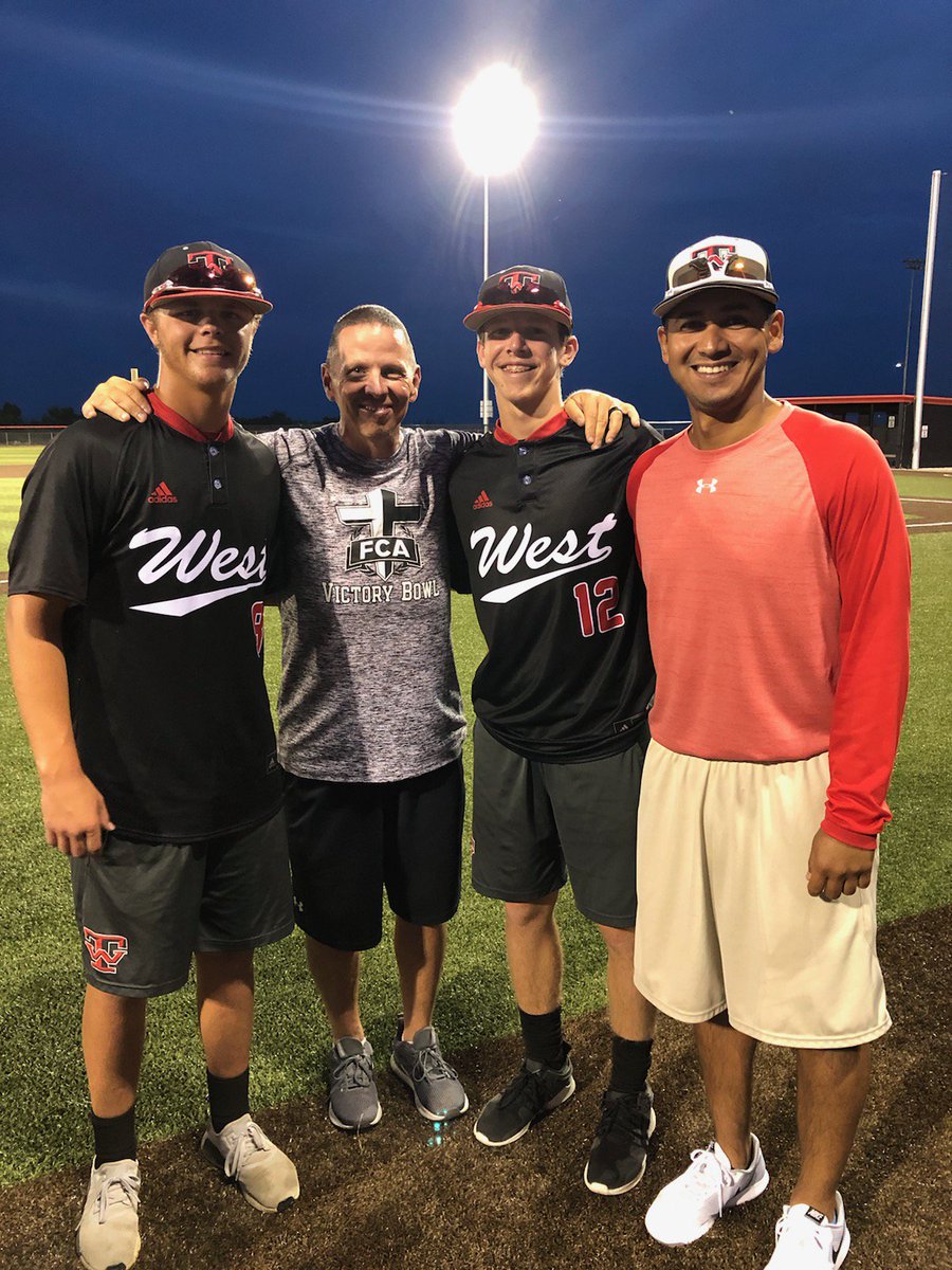 Extra Bases tweet media