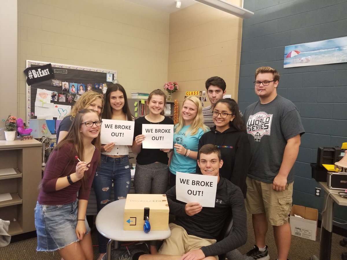 MrsLewSLEHS's tweet image. Breaking out of PreCalc!  #BreakoutEdu #precalcisfun #BeEast