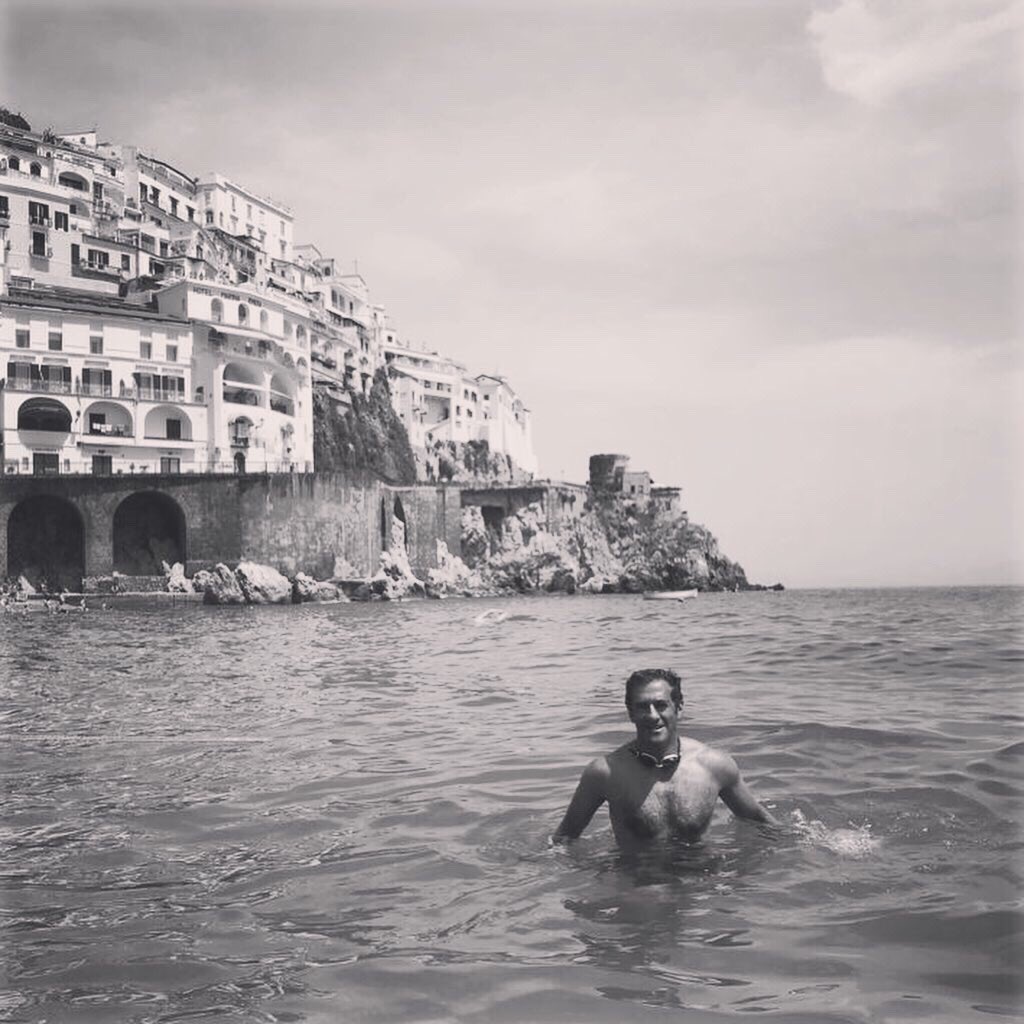 SwimLabUK's tweet photo. Plan B - ended up swimming in Amalfi due to Medusa s in Positano. I love Plan Bs sometimes. Next trip 14/9. Now back to @sheppertonswim #swimlabuk #ItalianSwimJob #salimSwimlab #openwaterswimming #outdoorswimmer #SwimAmalfi ๐ฎ๐น๐๐ปโโ๏ธ๐๐ฝ๐ถ https://t.co/ElIl7i1pCf