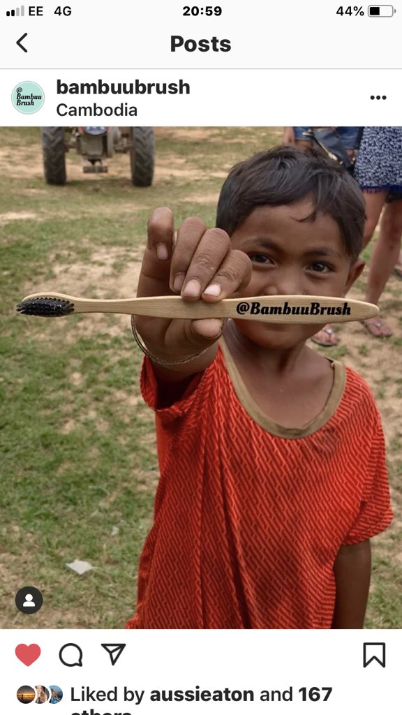 BambuuBrush's tweet photo. #WarOnPlastics one small change @BambuuBrush https://t.co/F3GXNtWRct