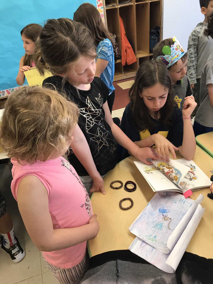 MsSaulsFirsties's tweet photo. These readers and writers have been working so hard it was time to show it off! At our reading and writing fair they got to share their book series they wrote and read an excerpt from their favorite book! Such a great celebration. #sp109 #engage109 https://t.co/IDrHsfzHu6