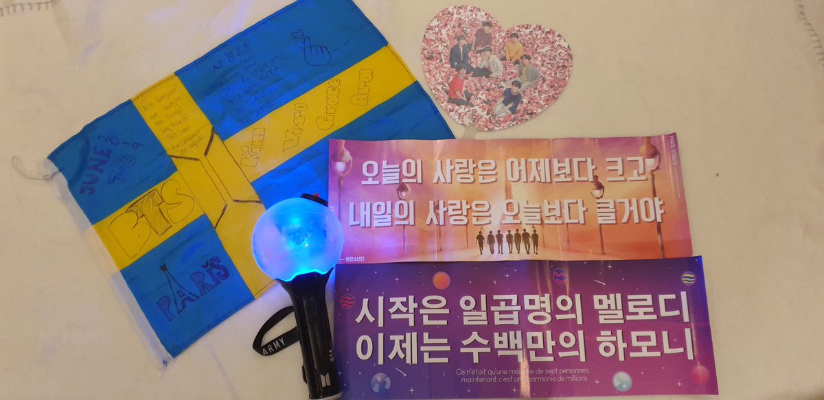 beronicka's tweet photo. Thank you Lord for the amazing opportunity to watch BTS this June 2019. I am truly blessed with supportive family &amp; friends who comes with me to BTS concerts. My joy is complete when I got to be in the same timezone as you boys
#BTSinParis #JKOurEuphoria #2019BTSFESTA #ARMYKOSMOS https://t.co/XhB2rryUYt