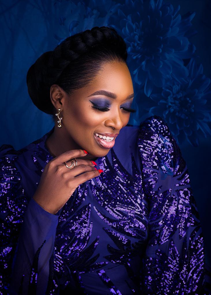 EOrebajo's tweet photo. These pictures represent the essence of my alter egos...I will like to call this one Irawo ⭐ 
My name is Irawo Atoke Oriaran, a loving wife, a doting mother, and a successful business owner. Success to me is in my home and in my work.
#MariaRibbons #istyle #pamilerin #fashion https://t.co/OjA4l9LRud