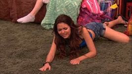 Current mood: episode of Victorious where they get stuck in Beck’s RV