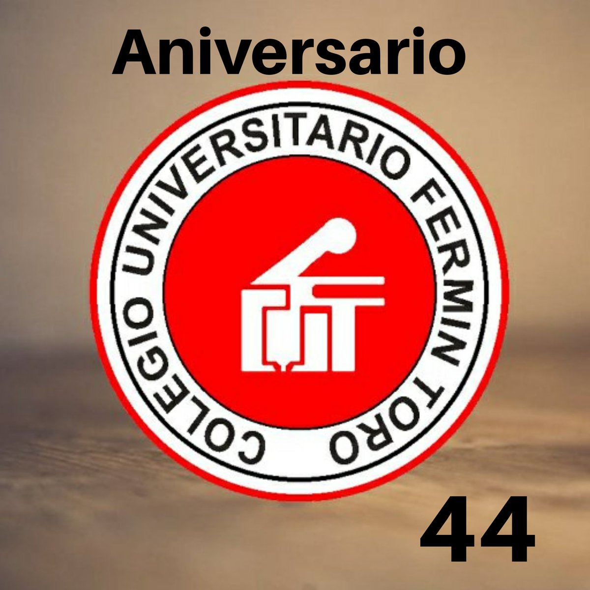 CUFTencontacto's tweet photo. En un acto sencillo pero emotivo celebramos el 44 aniversario de nuestra institución,  junto al director,  los miembros del consejo directivo, profesores,  alumnos, personal administrativo y obreros allí reunidos, en los jardines del colegio. https://t.co/eicNpTZ7VQ