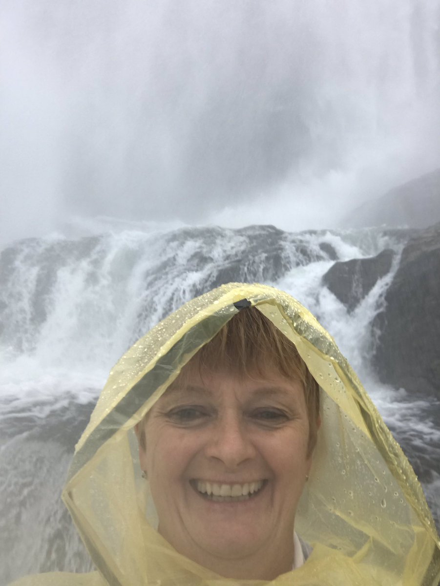 CherryCoCWF's tweet photo. Nice day in Niagara! https://t.co/iexzVSrGNU