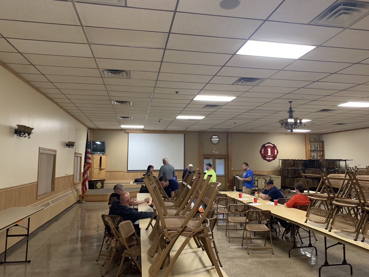 Love talking to the fire fighters about First Net with <a href="/jojobennett/">Joanne Bennett</a> #OHPAcalypse 💪💪💪🔥🔥 @ATTPortablesEVD <a href="/JakeAraghi/">Jake Araghi</a> @attportables @attportablesel1 <a href="/judy_cavalieri/">Judy Cavalieri</a> @TT__EPIC <a href="/jodiquinn69/">Jodi Quinn</a>