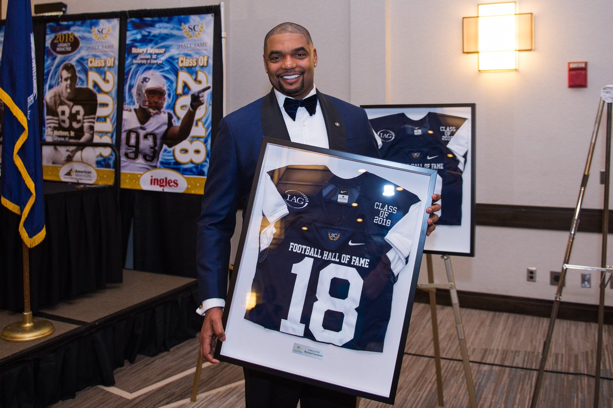 SCFootballHOF's tweet image. Richard is a HOFer in our book! 😀But in all seriousness, he deserves to be in @ProFootballHOF.  He was one of the most dominant DL of his time &amp;amp; helped win 3 Super Bowls...what else you need! #LowerRichland #SCFHOF18