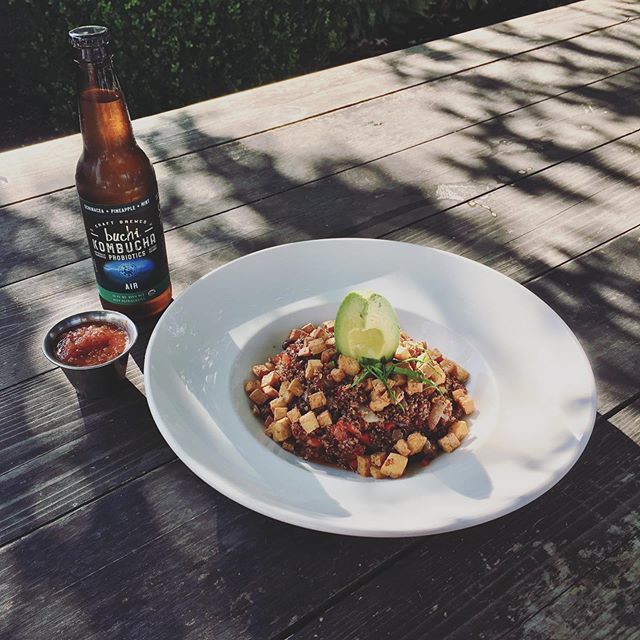 {12South Dinner Spesh} 6.10.19 • The Southerland Delight: Stir fried quinoa, red peppers, red onions, tomatoes, black beans, tofu, avocado, and a side of salsa $13 #frothylove bit.ly/2MFkoYR