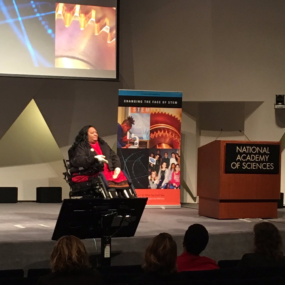 briposadas's tweet image. I am thankful to be invited to the conversation of #changingthefaceofSTEM hosted by @CrystalREmery
Key takeaways 
- Ask questions dont be afraid to make people uncomfortable
- You were never meant to survive so you might as well speak up
- Always look for the third way
#LatinaPhD