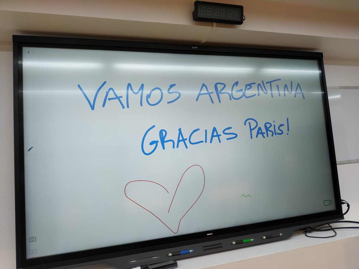 Argentina's tweet photo. #Francia2019 Más de 25 mil personas presenciaron el histórico empate de @Argentina ante Japón en París. Mañana, rumbo al próximo destino: Le Havre 👉 https://t.co/6H4tzcZZ0a https://t.co/8GPoNVKIDR