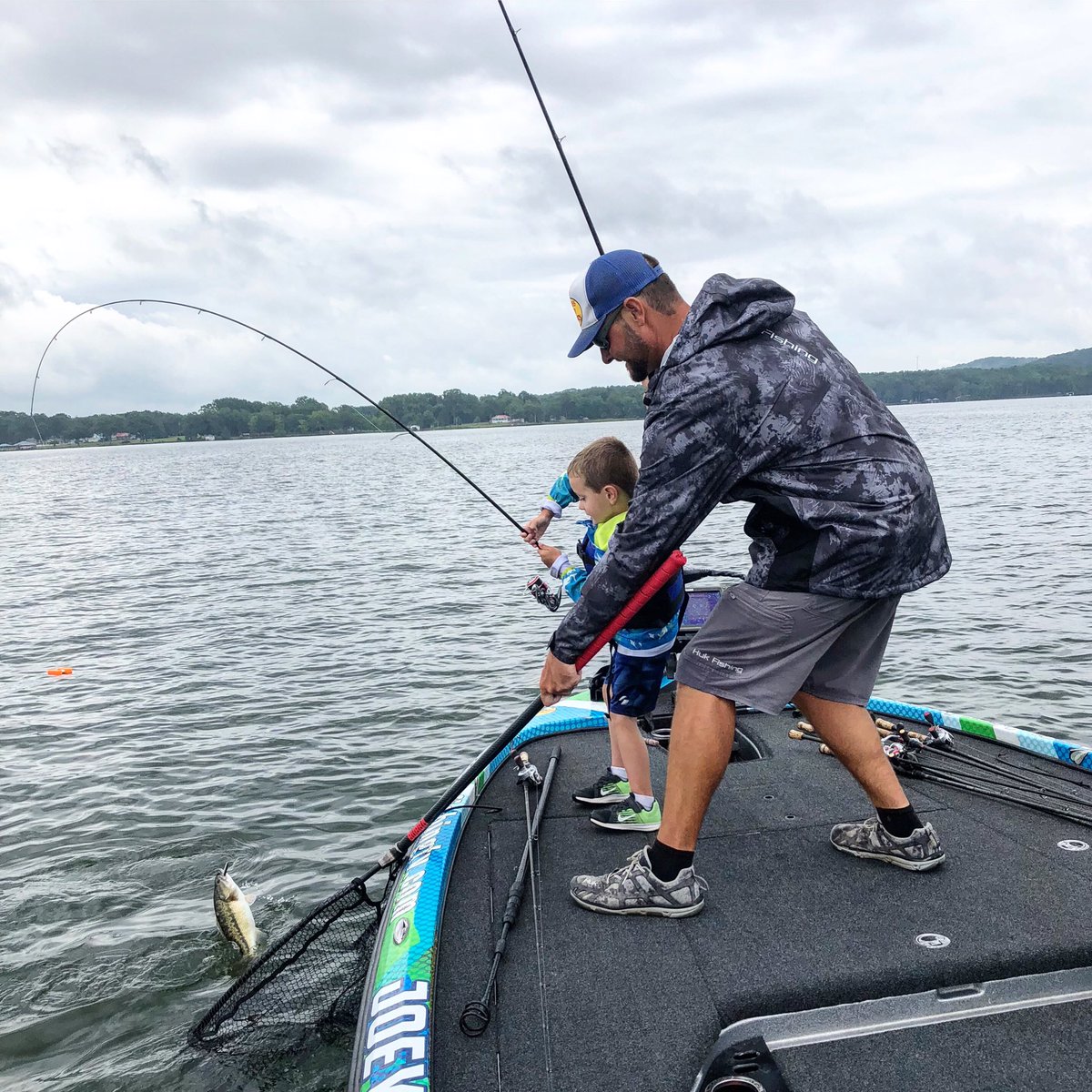 Sweetwatertv's tweet photo. Fish on and fish caught!!! #fishing #bubbanet #bassfishing #fishsweetwater #familyfishing #hukclothingcompany
@BubbaBlade
@HukGear
@NitroBoats
@BassProShops
@Zmanfishing https://t.co/EL1YiUhLIA