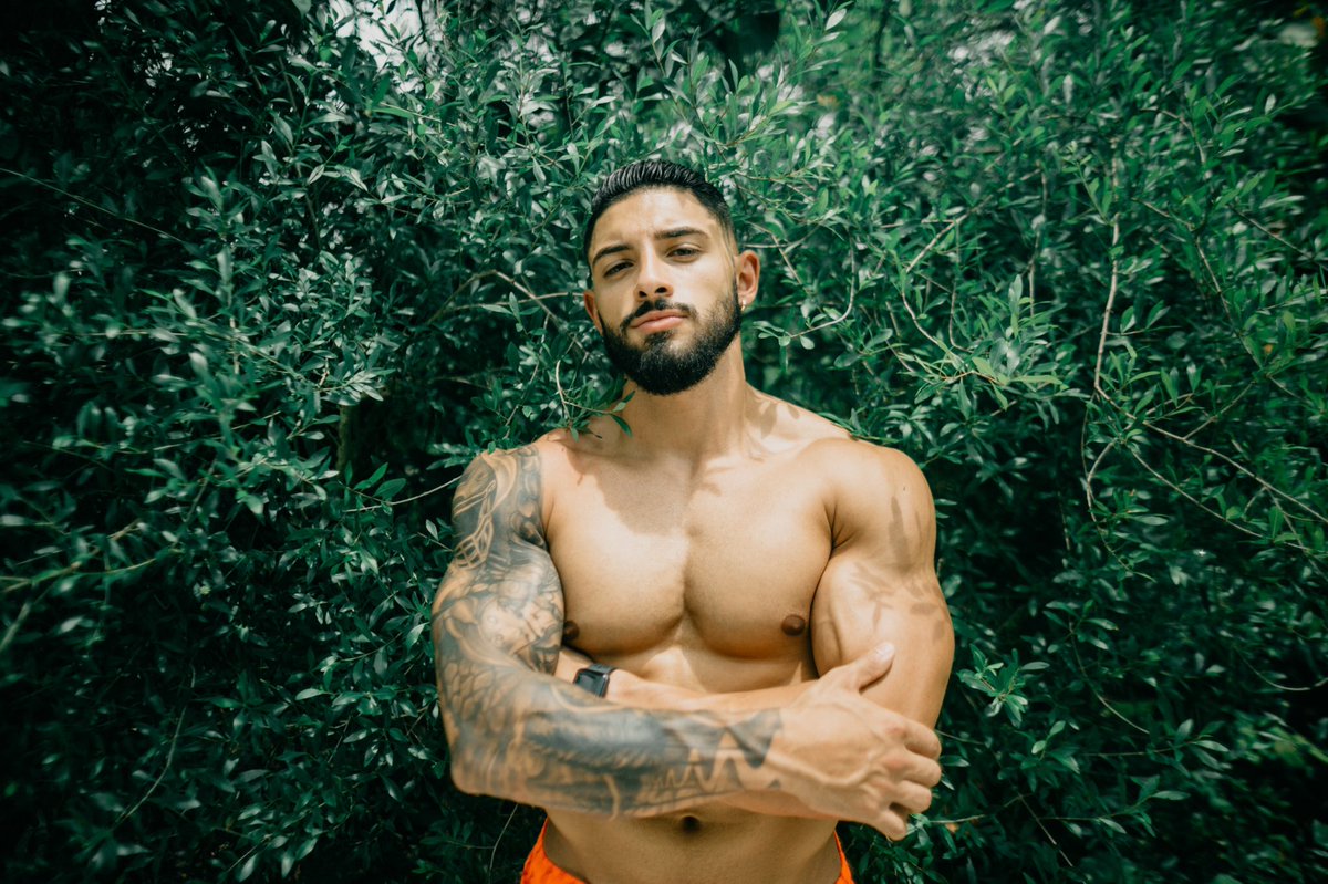 cgarciafitness's tweet photo. I'm too resilient, get out your feelings #papisazon https://t.co/EMF95UA7M2