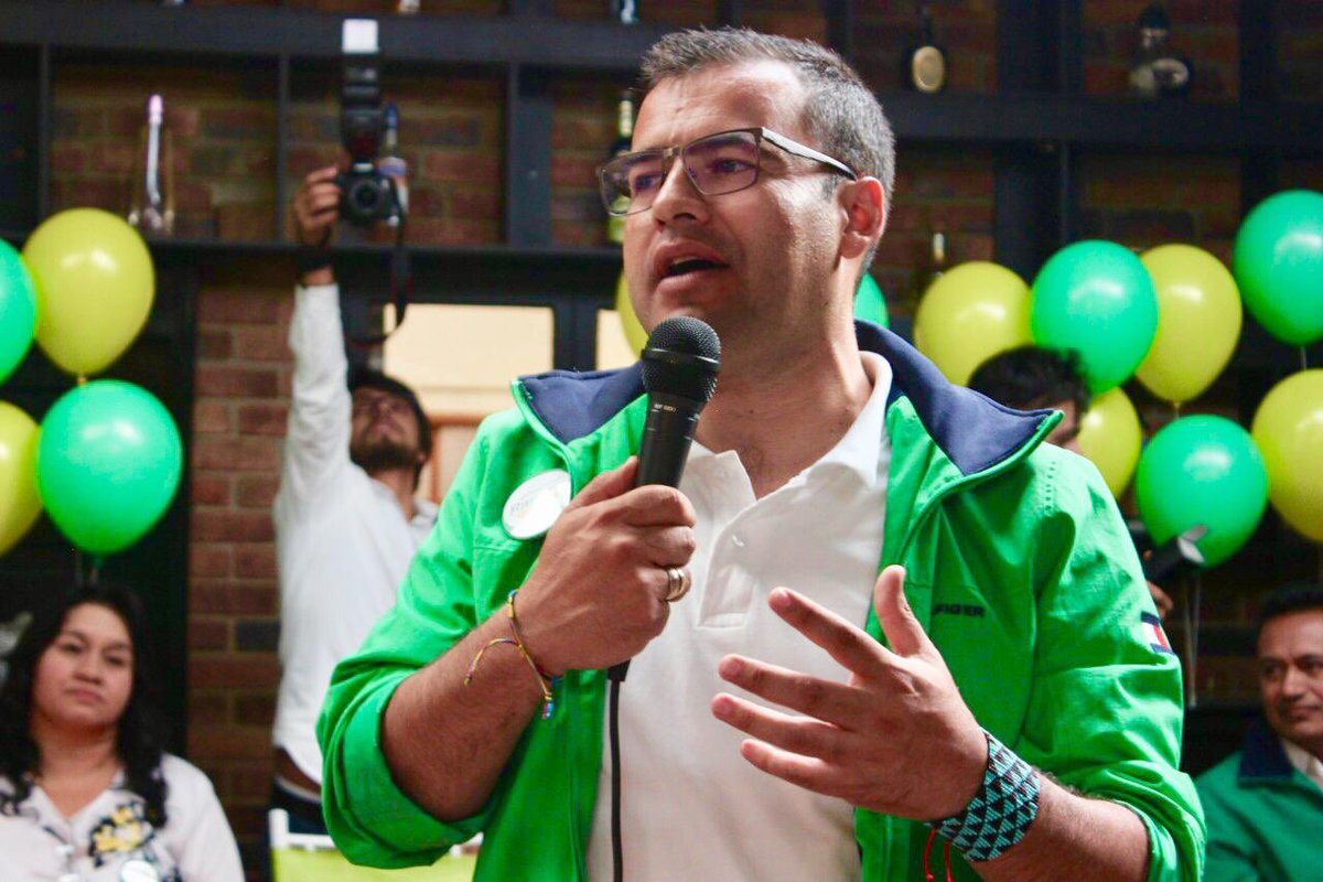 JaimeRaulSt's tweet photo. Sogamoso y Nobsa también fueron escenarios bonitos para explicar la #EncuestaVerde y expresar las razones para invitar a los ciudadanos a responder @RamiroBarraganA https://t.co/thQvjvASrh