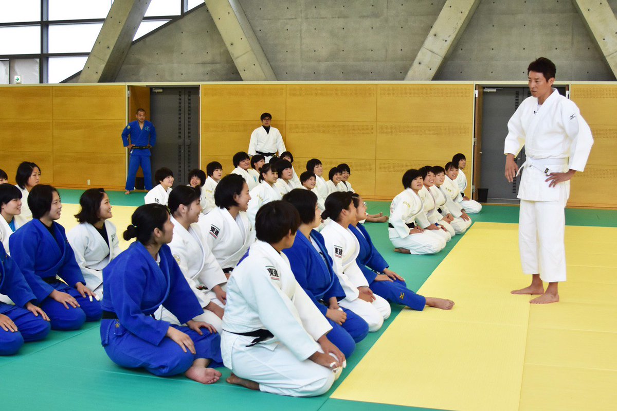 Ipu 環太平洋大学 公式 環太平洋大学女子柔道部 体育学科1年素根輝さんの取材で 報道ステーション松岡修造さんが来校されました 放映日が決まりましたらまた発信します