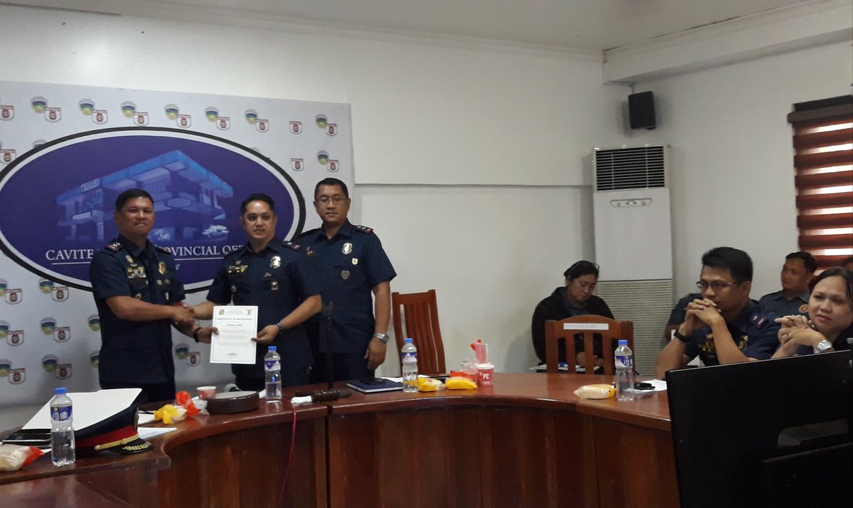 CavitePCAD's tweet photo. Awarding of Recognition of Top Performing stations during EMPO.
@caviteppo @Police4a @BacoorP @CIDG4A_RPSMU @gma_pcr @dasmacps1 @TanzaMPSPCR @KawitPulis @imuspnp @naicmps https://t.co/UWp8kV15DB