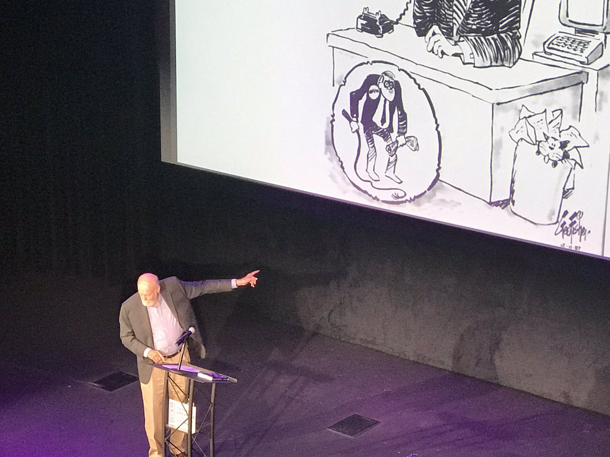 CALSRobertsLib's tweet photo. What a great night with #ButlerCenterBooks #ErnieDumas! Thanks @ClintonSchool @JLRIII @CALibrarySystem #ArkansasHistory #ARpoliticalanimals #arkansaspolitics #journalists #littlerockarkansas https://t.co/sgZTqo322D
