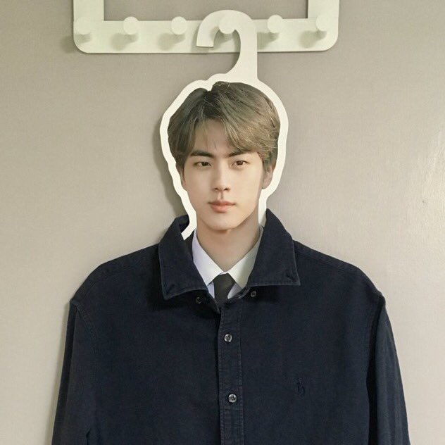 bangstore95's tweet photo. 📣 LAST DAY TO JOIN

[INA GO] #object_jin Exhibition Goods by @LLLM_JIN

IDR 110.000~ 260.000  (✔ EMS &amp; TAX &amp; DP)
Tutup: 11 Juni 2019
Details &amp; Order form 👉 https://t.co/4ld7sSDnX5 https://t.co/fDaphdivm0