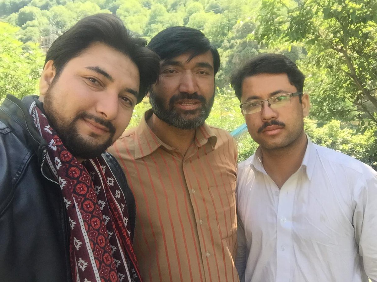 AshrafHussainPk's tweet photo. #BeautifulPlace
#GreatPeople
#WithAwesomeFriends
#Swat #Kalam #Behran https://t.co/9doH5HxMhx