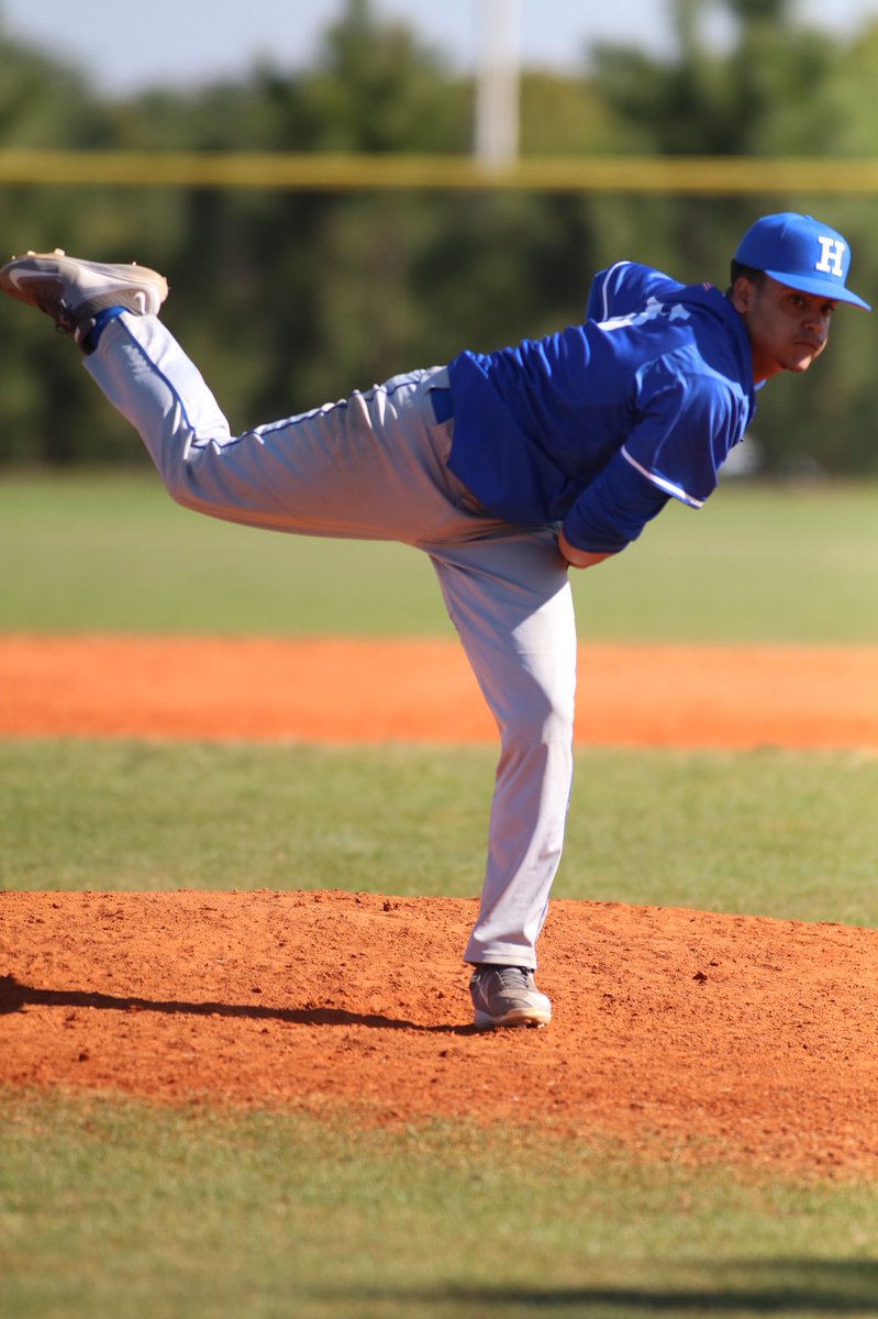HamCollBaseball's tweet photo. #MeetTheTeamMonday 2021 RHP Arlyn Lopez.
Arlyn is a public policy major from Jarabacoa, Dominican Republic. Arlyn lived in the Dominican for 8 years before moving to America. This summer Arlyn is interning at a software development firm as a business analyst.
#yourcontinentals https://t.co/0x2csKG1qk