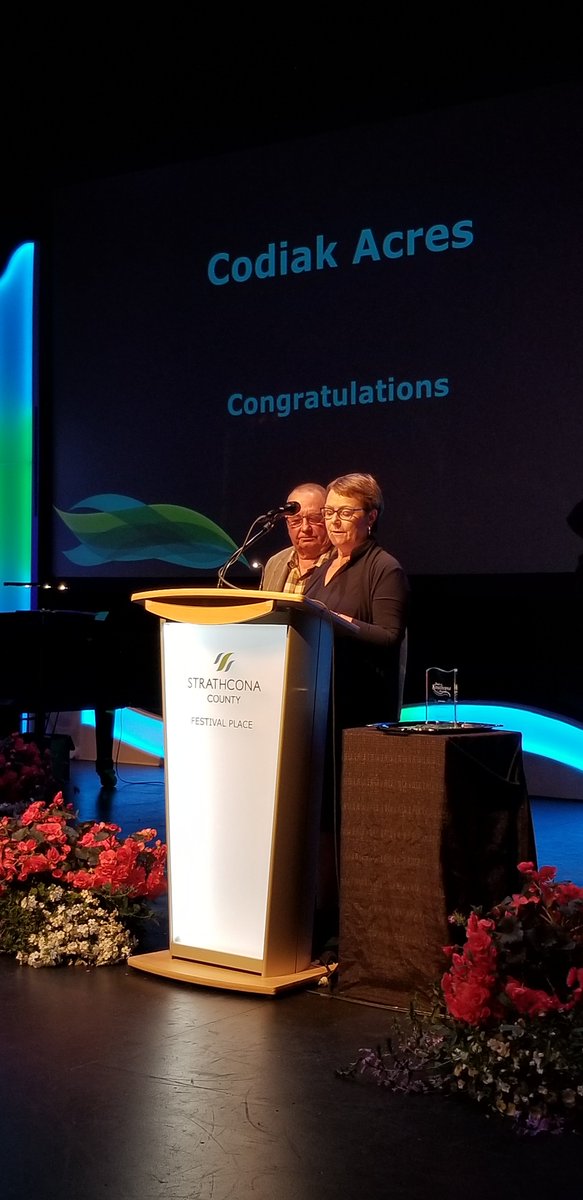 StrathcoCounty's tweet image. Gary and Nancy Kiziak built @codiakacres to international acclaim through volunteering, sponsorship, cattle sales and as the largest Canadian exporter of #SpecklePark genetics. Congratulations on receiving the Pride of Strathcona Award for Agricultural Leadership! #shpk #strathco