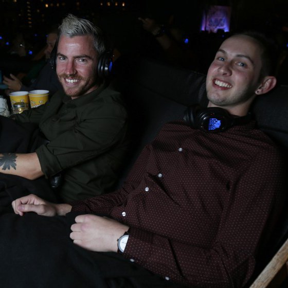 RooftopCinema's tweet image. #PacificSD took their #BlindDate series to our rooftop at @GrandHyattSD this month! In the words of editor @jiann81, "The glittering city is the perfect backdrop for this blind date." Read the full story: bit.ly/2XyqKuc  #RooftopRomance @PacificSD