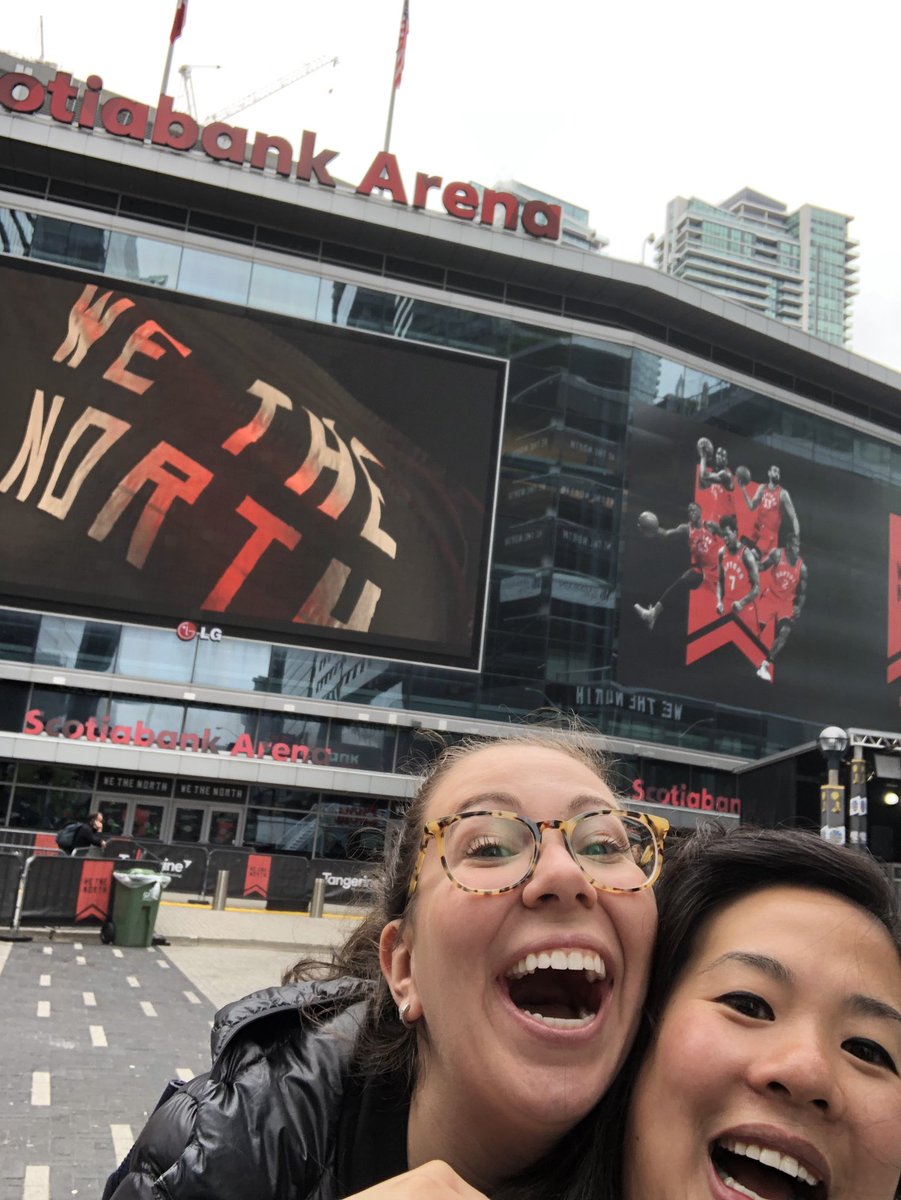 logan_lass's tweet photo. The most amazing day with @UberEats giving away McNuggets to fans in Jurassic Park! #NBAFinals https://t.co/pTd0mGg2EF