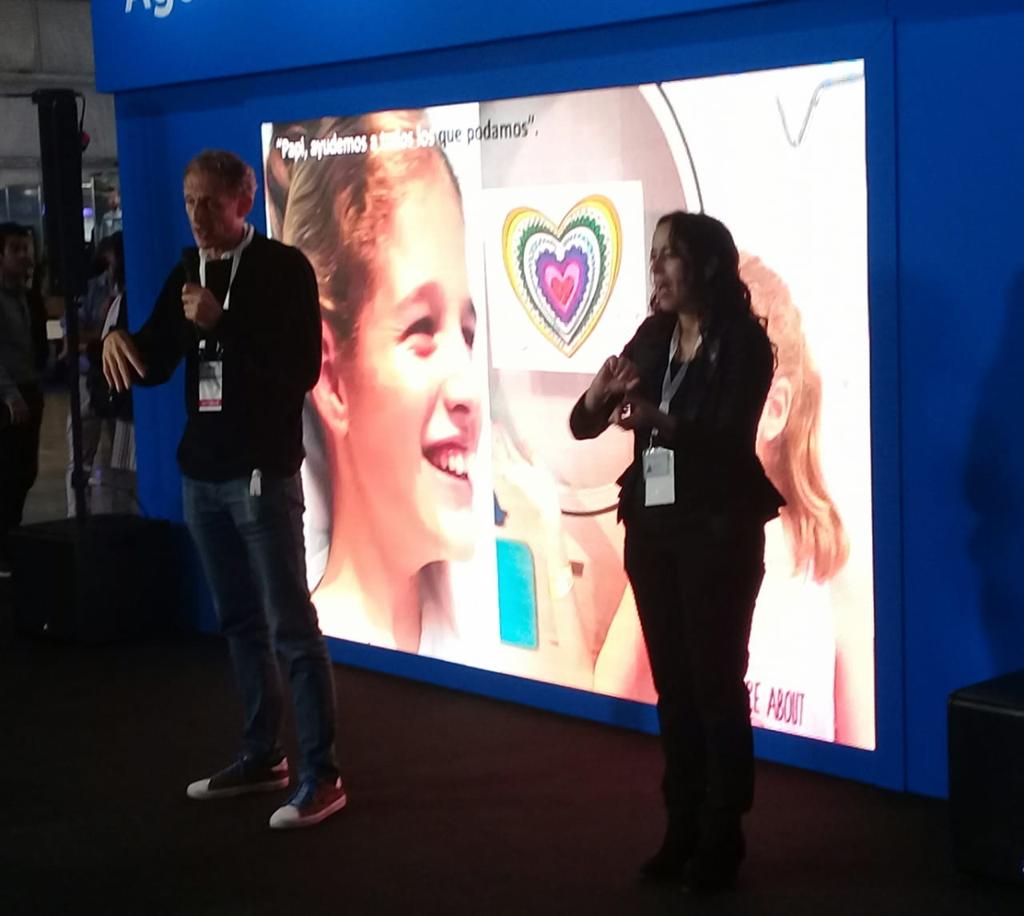 At <a href="/Cumbre_Global/">CumbreGlobalDiscapacidad</a> de Discapacidad explaining how through #CasaJustina we are innovating with #IA #Blockchain and #IOT to improve the quality of life of people with disabilities #CumbreDiscapacidad #InnovarEsIncluir <a href="/MultiplicateX7/">Antonio Hortelano🔆</a> #LeyJustina
#AyudemosAtodosLosQuePodamos #Justina