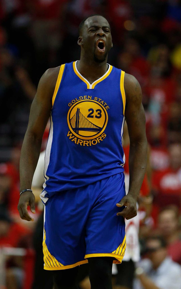 LukeWells57's tweet photo. #Raptors within 6 points heading entering halftime.

Draymond Green technical serves as the #TSN(I know the game in on Sportsnet) turning point of this game 5.

#Raptors #RTZ #GSvsTOR #NBAFinals https://t.co/kphsGhGjAY