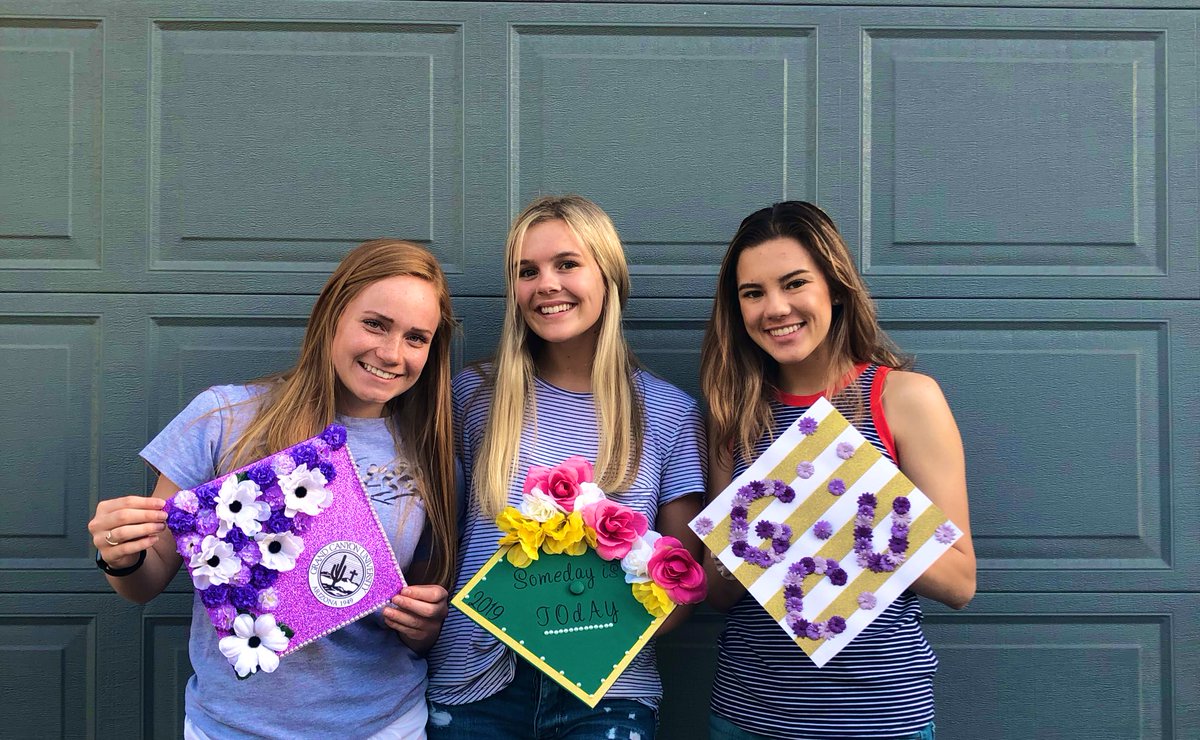 leadership_ths's tweet photo. Get to decorating T Birds! Take advantage of this opportunity we have been given 😍💚💛 &amp; [SENIORS] just 4 more days of school left! https://t.co/iG4aXrW5X7