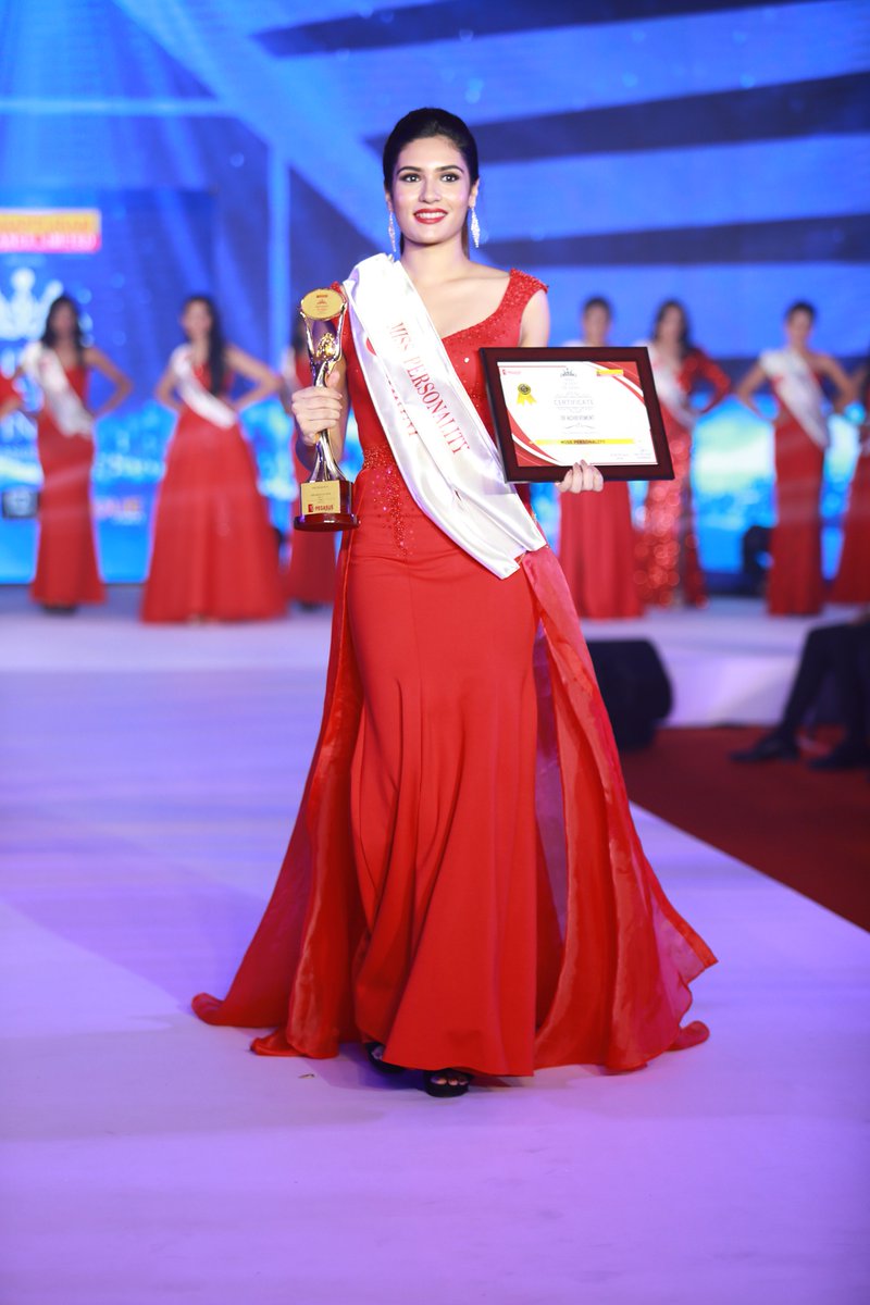misqueenofindia's tweet photo. Miss Personality : Tarini Kalingarayar
Miss Queen of India 2019, an event by Pegasus Global Private Limited.
.
.
.
#Manappuram #MissQueenofIndia #MQI2K19 #Pegasus_Global #SAJEarthResorts #HR #DQUEWatches #UniqueTimes https://t.co/CtTFQ0bG9m
