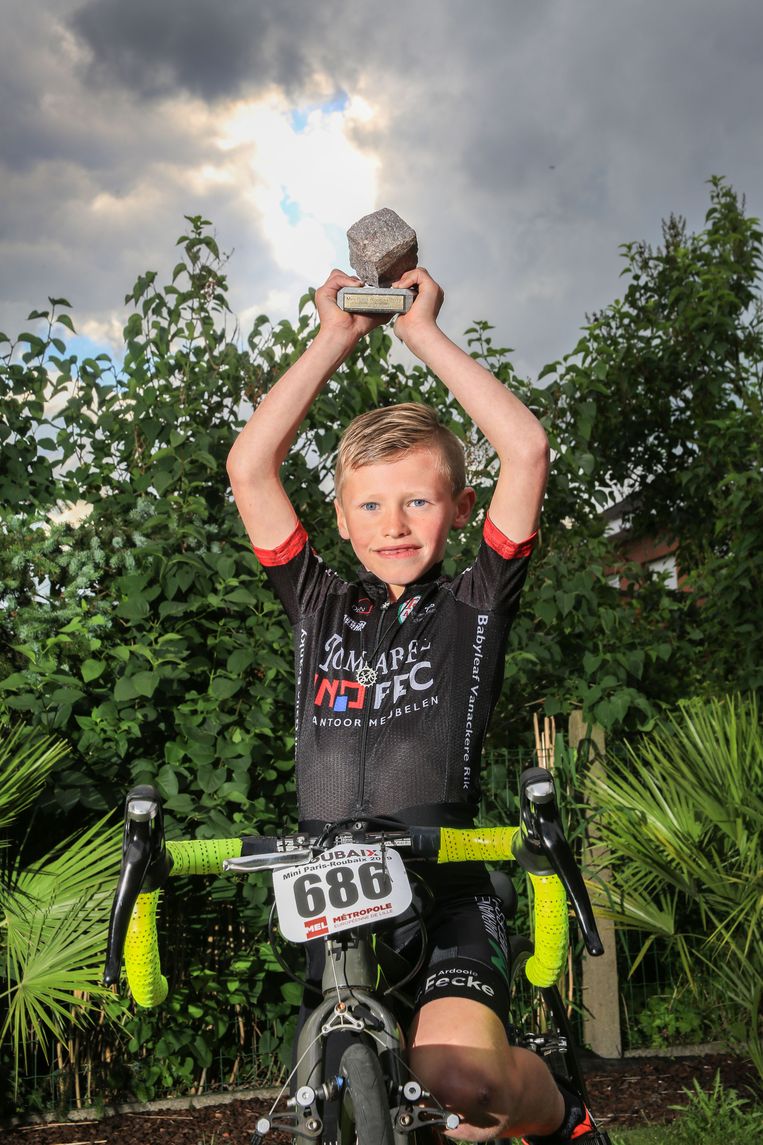 InofecBelgie's tweet photo. De 7-jarige Zico van het Tomabel-Inofec Cycling Team won de mini-versie van Parijs-Roubaix! Proficiat Zico! #parisroubaix #cycling #cobblestones

https://t.co/jYRrCyoNs9 https://t.co/EP2c7k5BMh