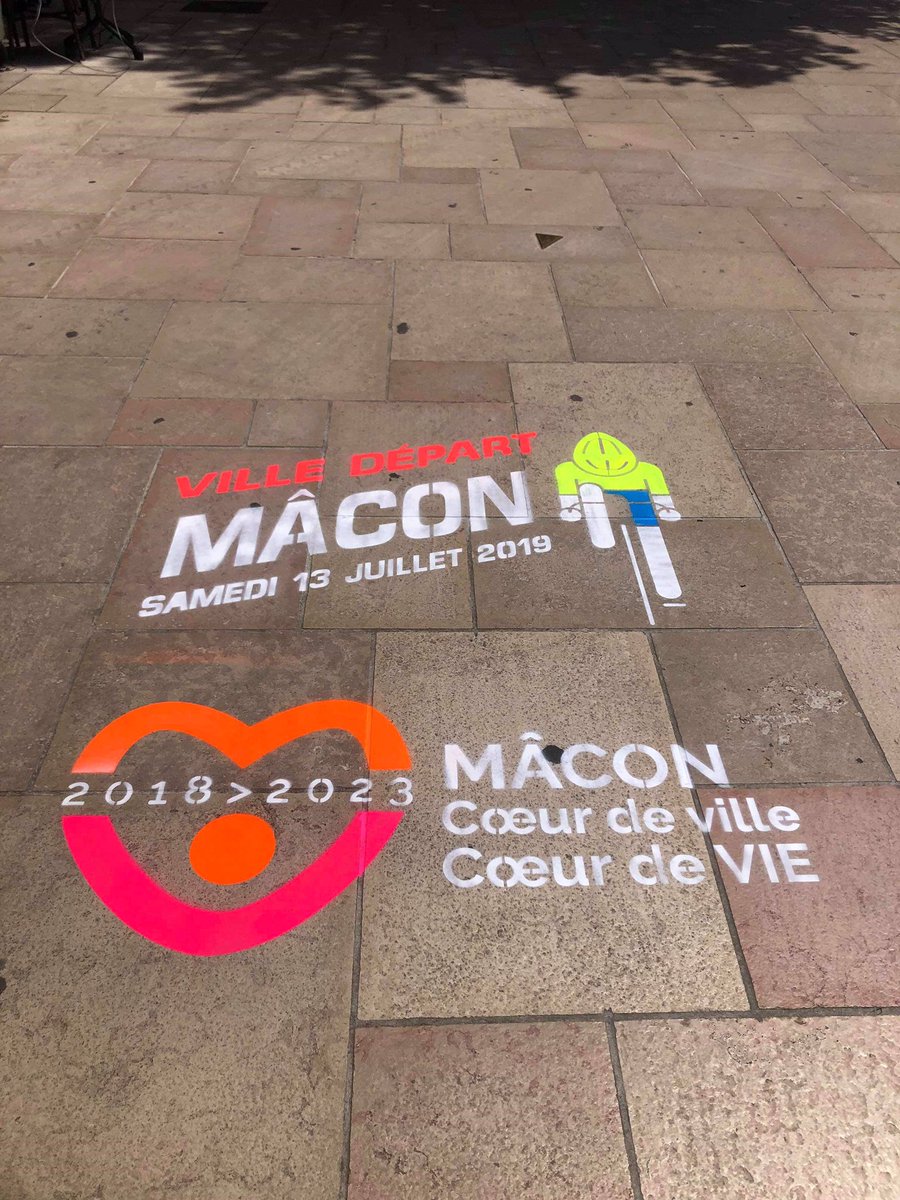 cleancomconseil's tweet photo. La @VilleDeMacon s’affiche en couleur pour le @LeTour de France 2019!
#cleancom #cleantag #macon #tourdefrance #peinturebio #communication #streetmarketing #colorfull #marquageausol https://t.co/XTZPrk9vvI
