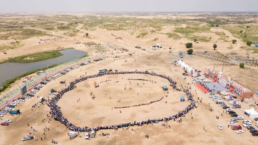 China Xinhua News On Twitter Exciting Camel Racing And Wrestling