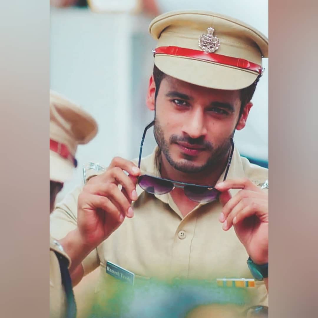 Abe Tawde yeto punha bhetu 😉 #NitinGoswami slaying in #GathBandhan @ColorsTV @ColorsTVUK 👮‍♂️👌🤗 alvida adios for now  @nitin__ 👍✌️🤟