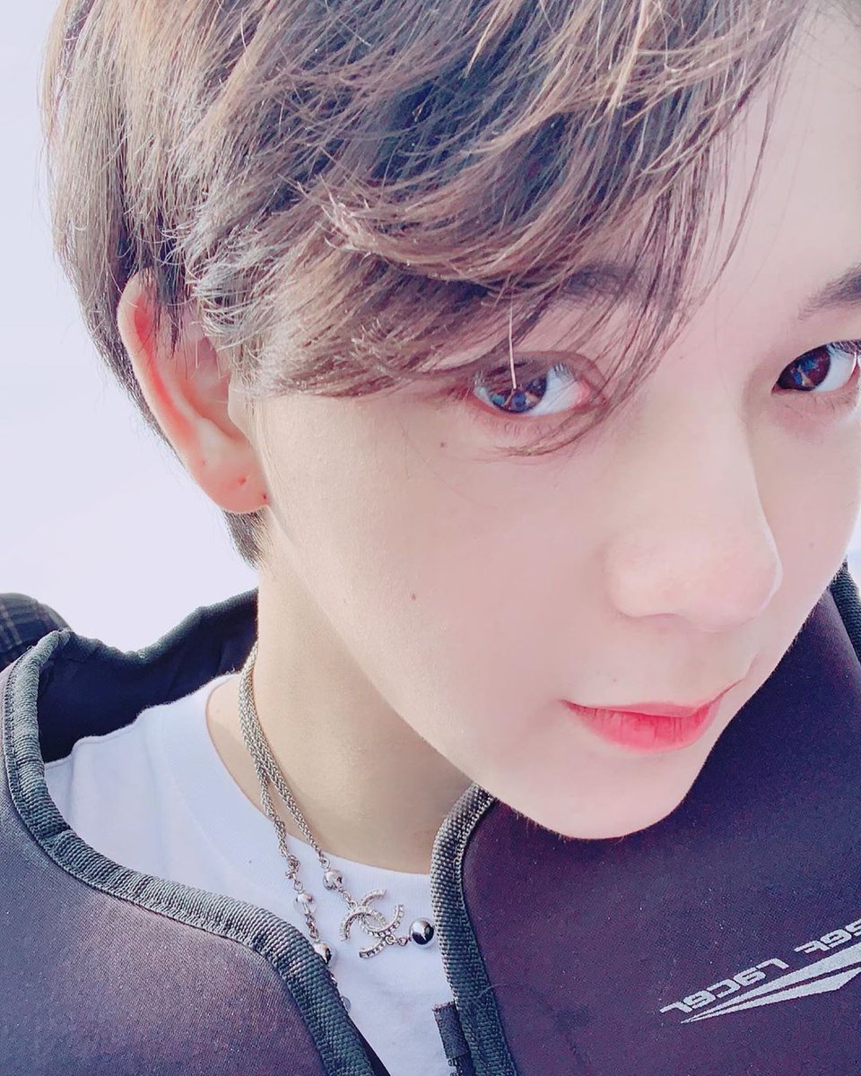 bacy0193's tweet photo. 어휴 바스야.. 심쿵.. 😳 @basjtr https://t.co/IFfznZB44j