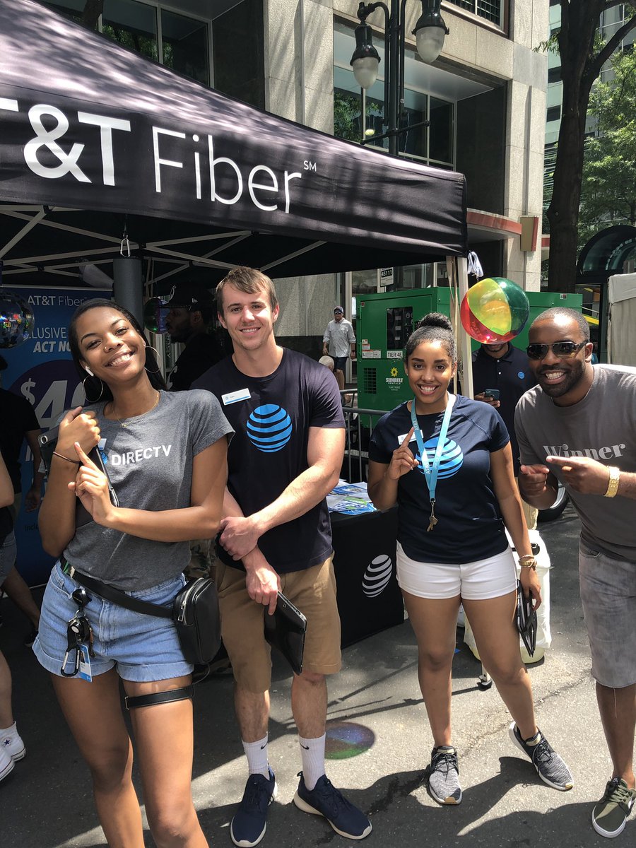 Fortunate to be apart of this #MASsiveGreenleafAttack with #CharLit at #TasteOfCharlotte  closed out 35 units Saturday &amp; 38 units Sunday Thank You @thatsgreenleaf for all of your support this weekend #LifeAtAtt #RodgersThat #TheForce <a href="/AdamMRagab/">Adam M. Ragab</a> <a href="/404girl/">Betsy Francis</a> <a href="/MarqRodgers/">Marq Rodgers</a> 🔥🔥🔥🏁🏁🏁