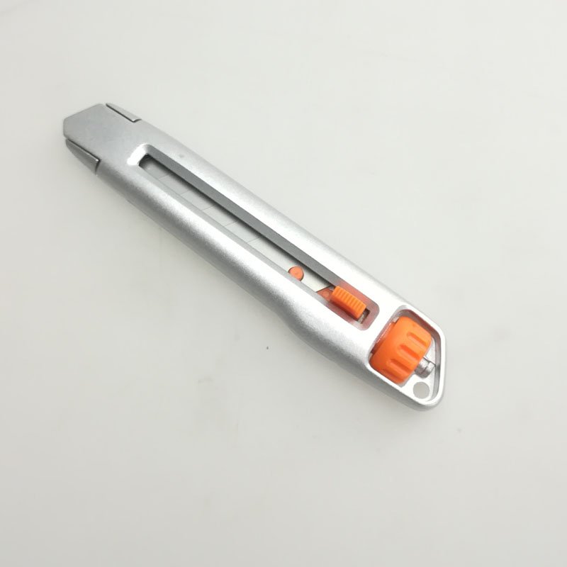 MetersTools's tweet image. 18mm Snap Off Blade Heavy Duty Zinc Alloy Utility Knife