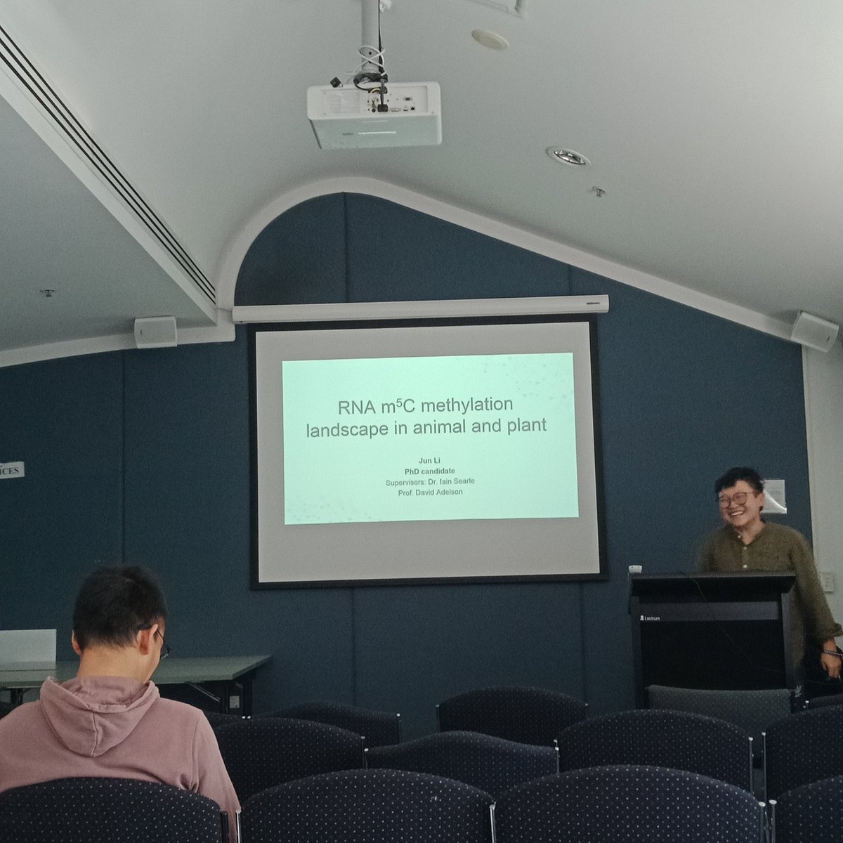 PNgsabrina's tweet photo. Today our lab's PhD candidate @JunLi91912795 presented her #PhD work prior to thesis submission! 😀  awesome work on using #bioinformatics analysis to study RNA modification in animal and plants #phdchat #dissertation https://t.co/yIGVSz7IOa