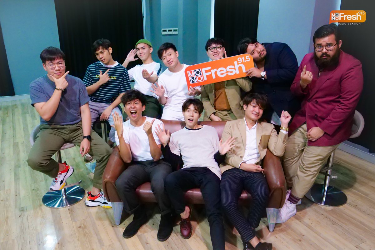 monofresh915's tweet photo. เก็บตก!! ภาพน่ารักๆจาก วง oneone ,The kastle และ Foam @boxxmusicteam 💙 #Monofresh915 https://t.co/ViXRq0fKX3