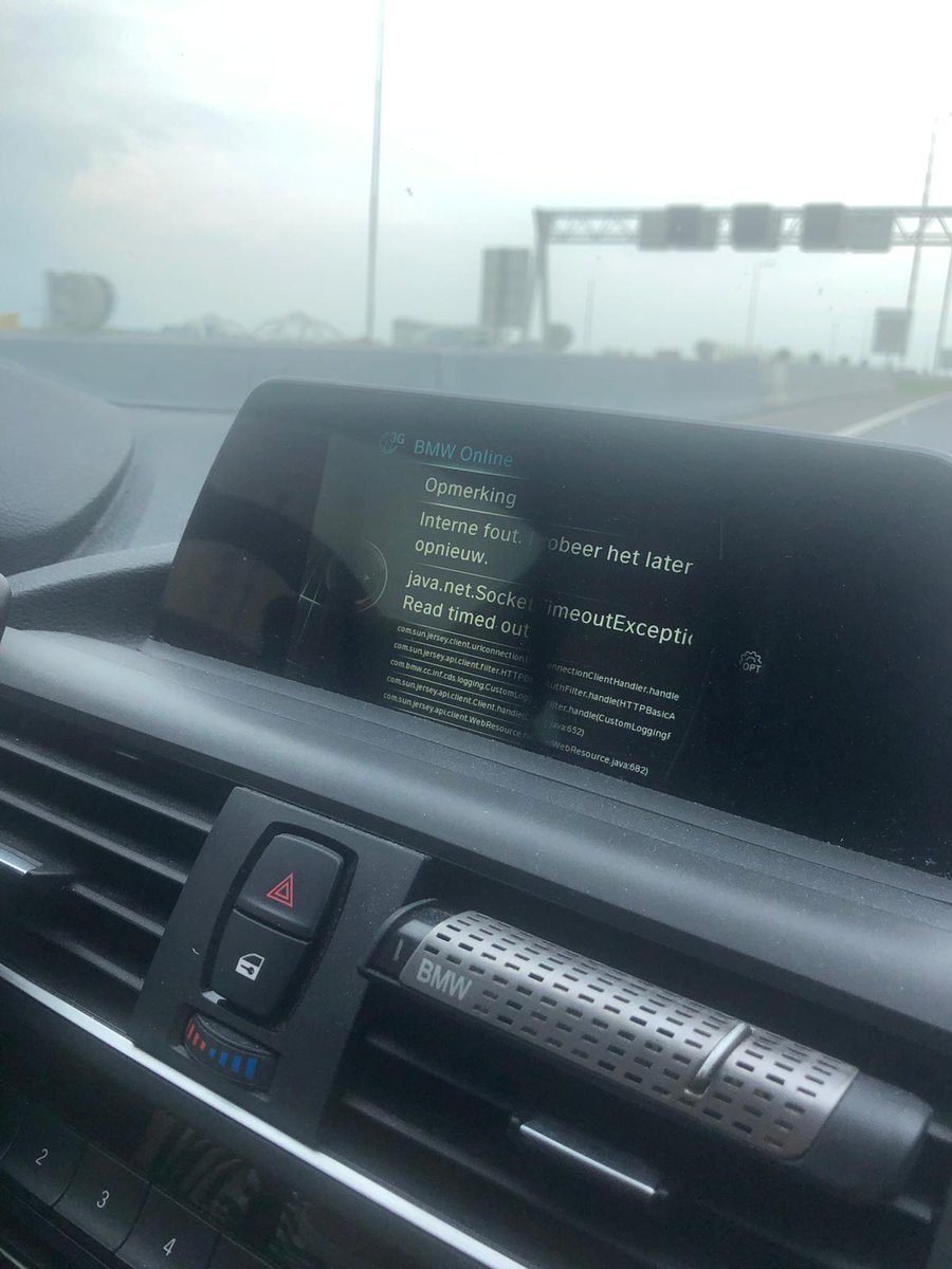 markdemunnik's tweet image. Never seen this one before.. 😯 Could you use some help of a test consultant @BMW? 🙄 @BMWGroup_NL #stacktrace #BMW #testing #bug