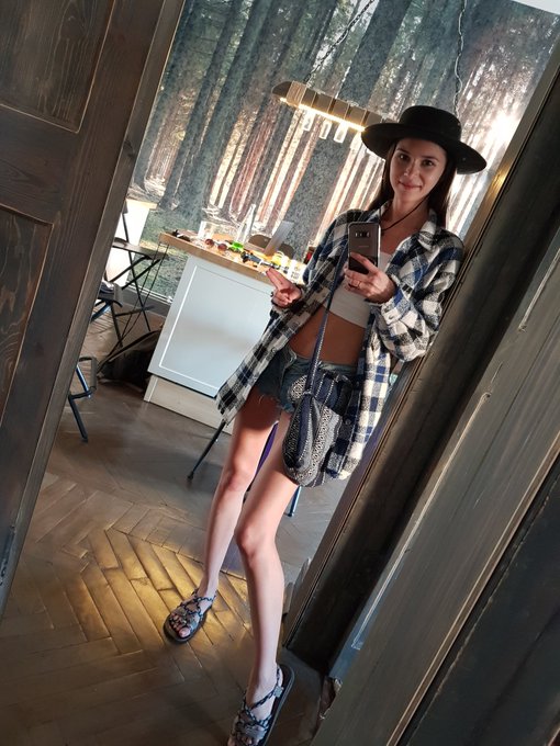 Good morning 💙 https://t.co/YPygS0hnED