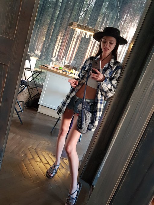 Good morning 💙 https://t.co/YPygS0hnED