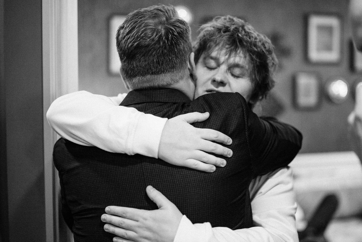 JKCorden's tweet image. Every single person in the audience and who works for @latelateshow fell in love with @LewisCapaldi today. He was so incredible on the show we asked him if he could come back and perform tomorrow... He said yes! #DoubleCapaldi 😁