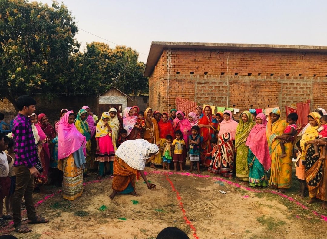 PiramalSarvajal's tweet photo. Lesson #2 of 5: Community ownership doesn't happen overnight; it emanates from ensuring community participation beginning from scheme conception to planning &amp; design to implementation to O&amp;M #Swajal #PipedWaterForAll #NalSeJal @NITIAayog @MinOfJalShakti @gssjodhpur @PiramalFdn https://t.co/ENOCx6YLyQ